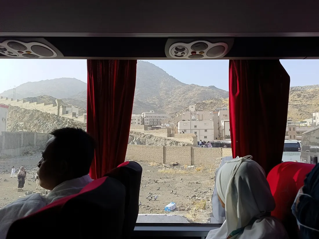Mount Arafat (Jabal al-Rahmah) — Umrah Ziyarat sightseeing