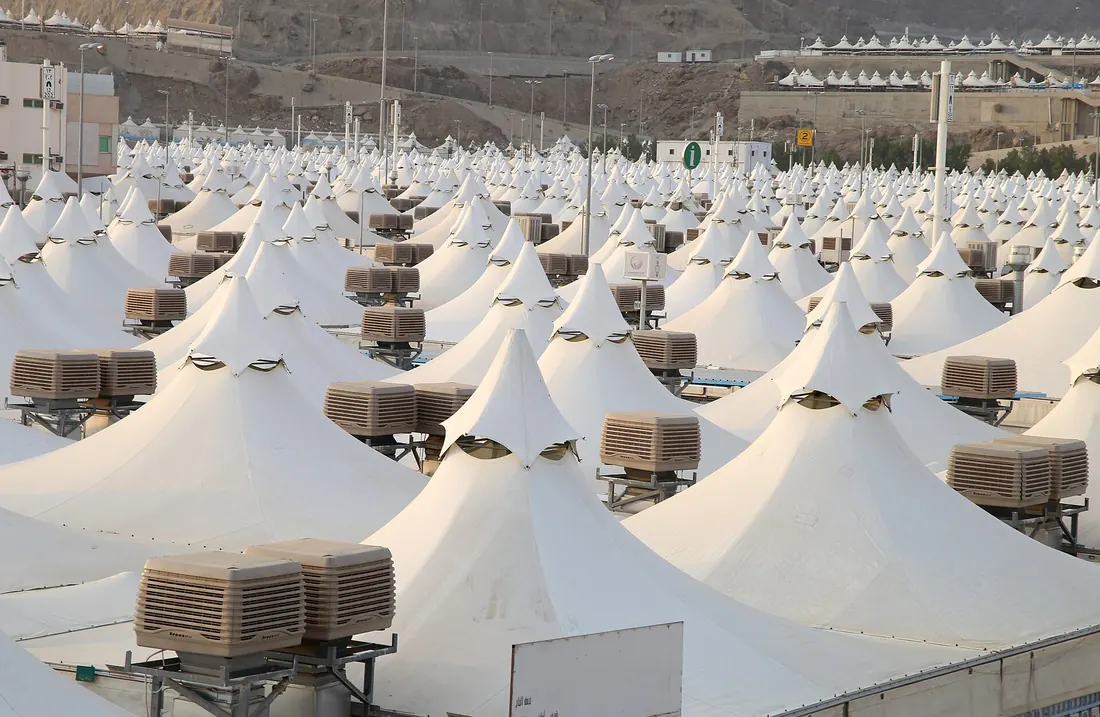 Mina — the tent city — Umrah Ziyarat sightseeing